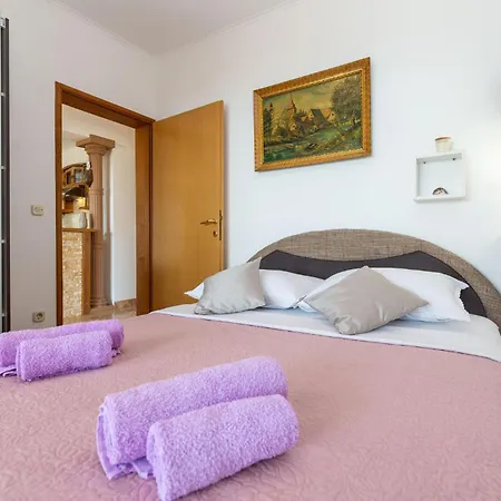 Cozy In Jasenice With Wifi Rovanjska